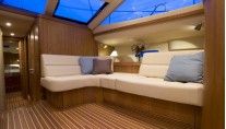 Discovery Yachts More Magic - Saloon